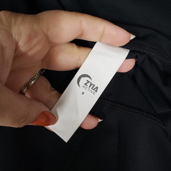 Zyia Active Black Luxe Camo Mesh 7/8 Leggings 0 - Picture 10 of 11